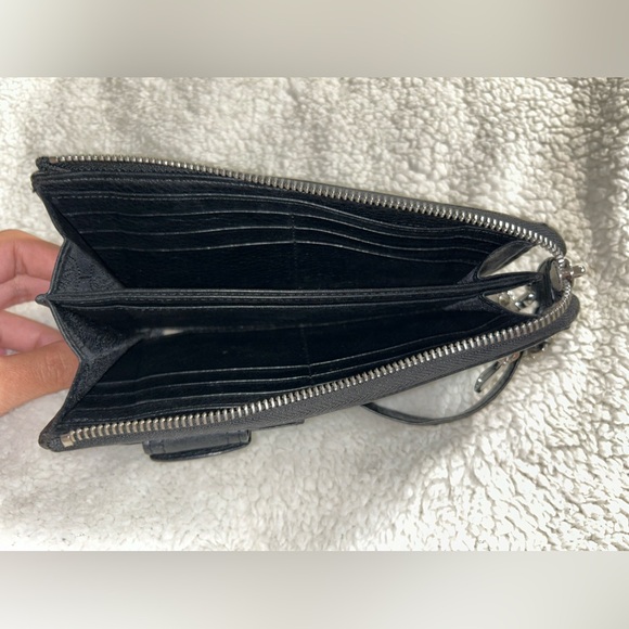 Michael Kors Wristlet Wallet - Picture 3 of 4